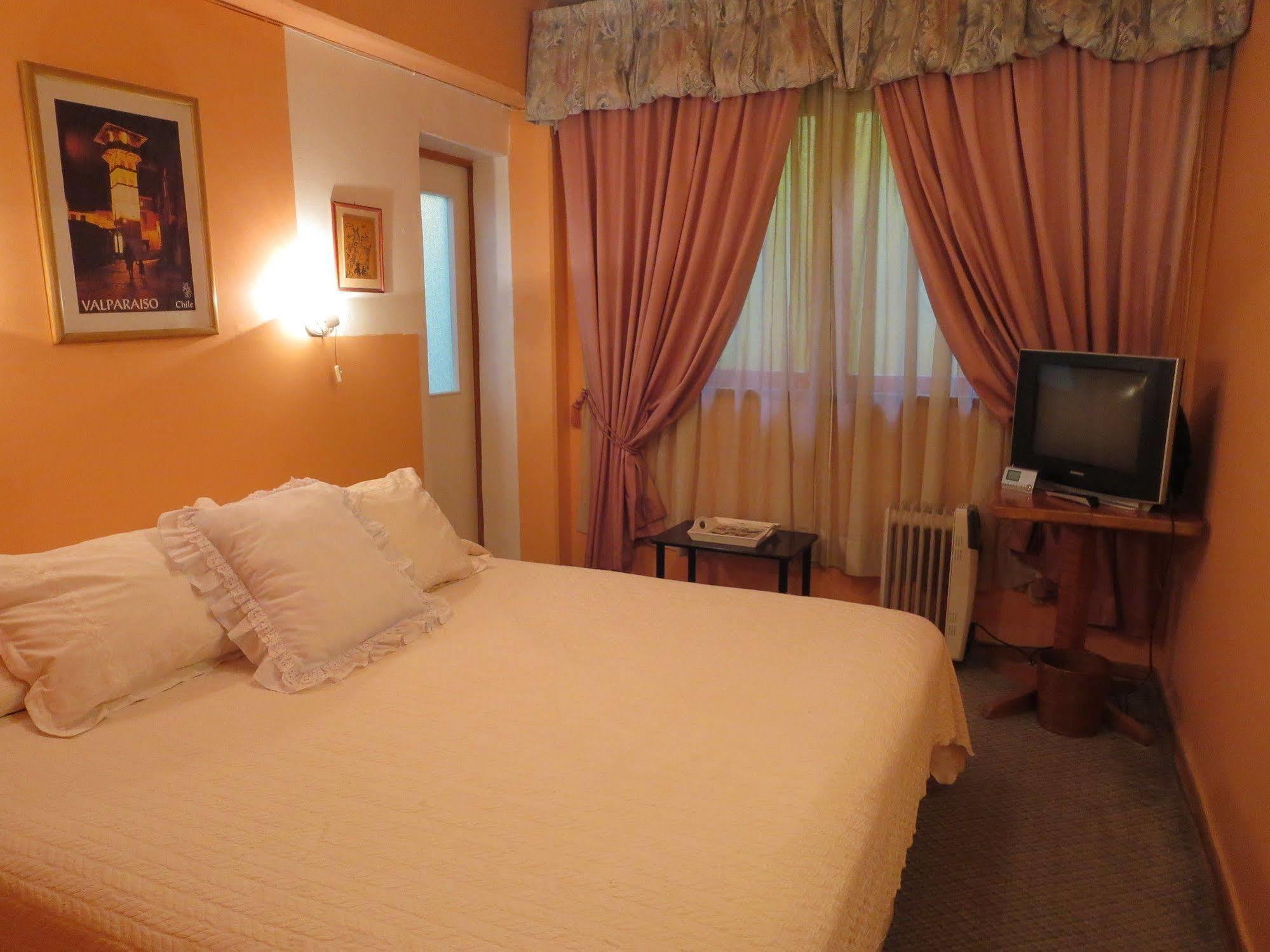 Marilu 'S Bed And Breakfast Hostel Сантьяго Экстерьер фото